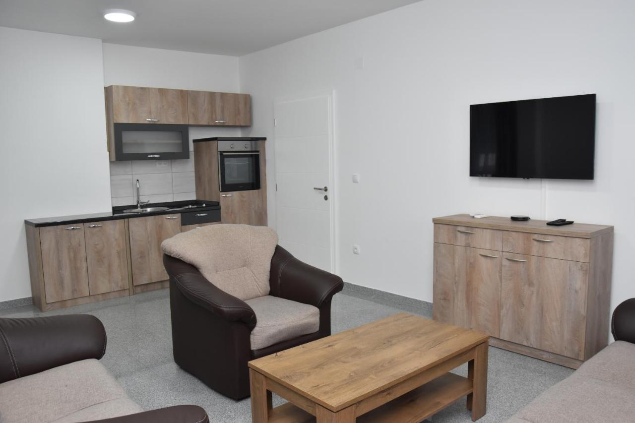 Motel Centar Bijeljina Bagian luar foto