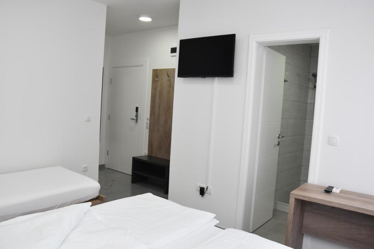 Motel Centar Bijeljina Bagian luar foto