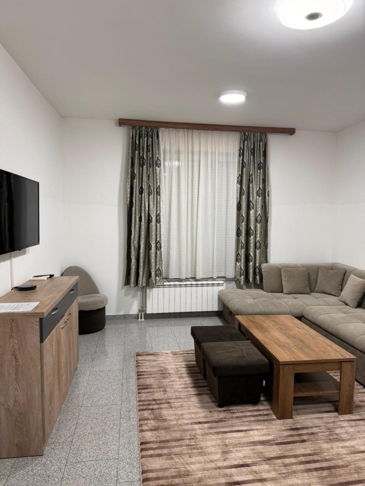 Motel Centar Bijeljina Bagian luar foto