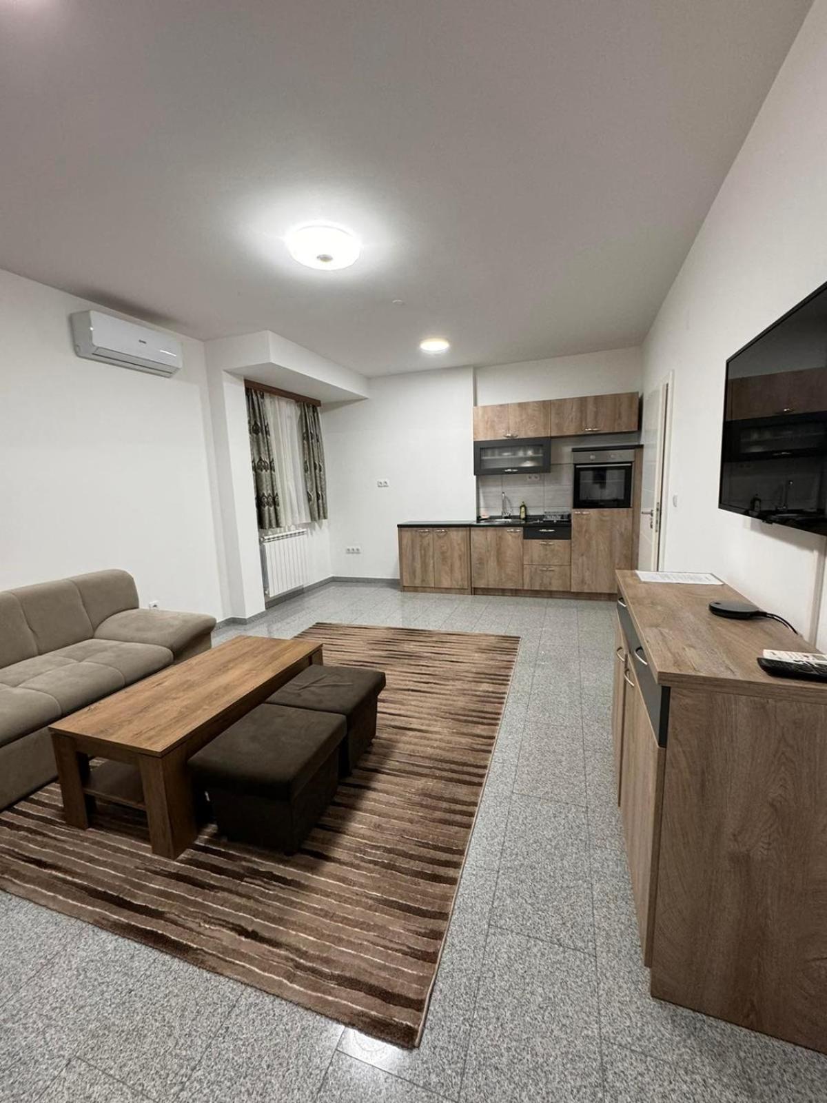 Motel Centar Bijeljina Bagian luar foto